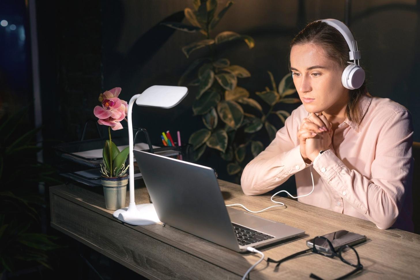 Consultation personnalisée sur l'investissement émotionnel avec analyse des profils psychologiques